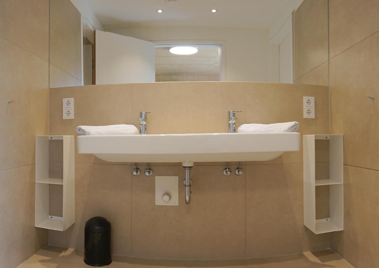 Hostel Salzburg-Wals Экстерьер фото